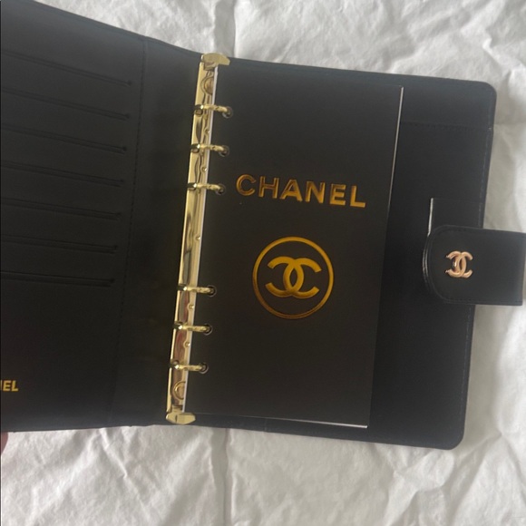 CC NOTEBOOK - Picture 4 of 9